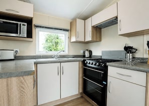 Fridge, oven, stovetop, toaster