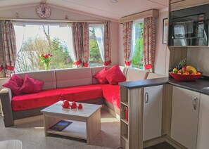 Living area - Caravan with one double and one twin. (Newby Bridge, Lake Windermere)