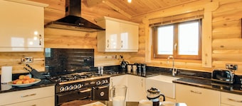 One double with en suite shower and one twin.