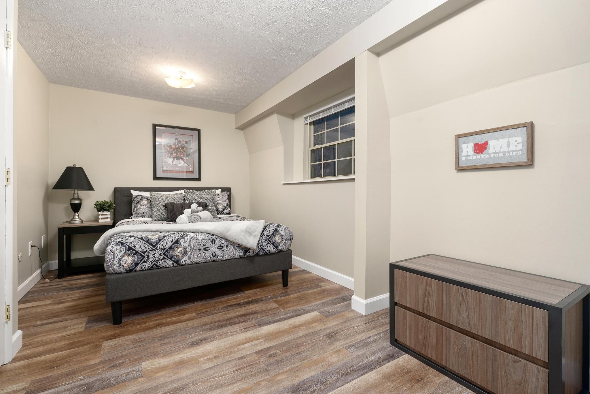 4 chambres, fer et planche à repasser, Wi-Fi, draps fournis