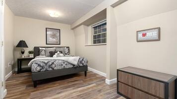 4 quartos, ferros/tábuas de passar roupa, Wi-Fi, roupa de cama