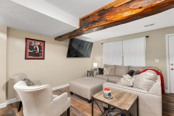 Téléviseur, bureau