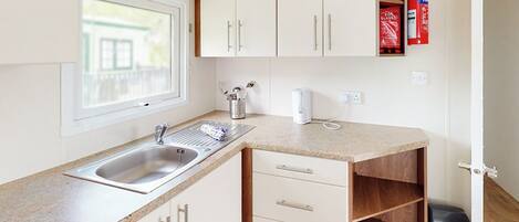 Fridge, oven, stovetop, toaster