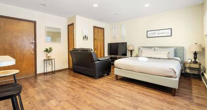 Studio Near High St and Campus