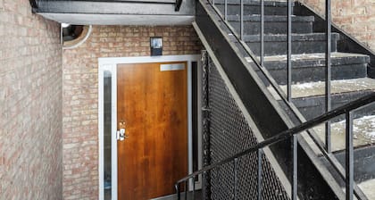 Studio Near High St and Campus