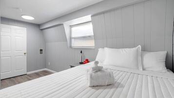 6 habitaciones, tabla de planchar con plancha, wifi y ropa de cama