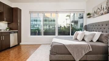 1 bedroom, iron/ironing board, WiFi, bed sheets