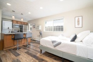 1 多间卧室、熨斗/熨衣板、WiFi、床单