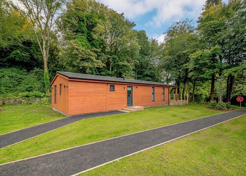 2 bedroom accommodation in Annbank, Ayr