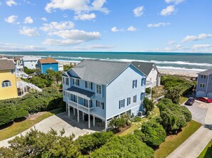 Exterior - Oceanfront duplex with direct beach access and community pool, Spinnakers Reach (Emerald Isle)