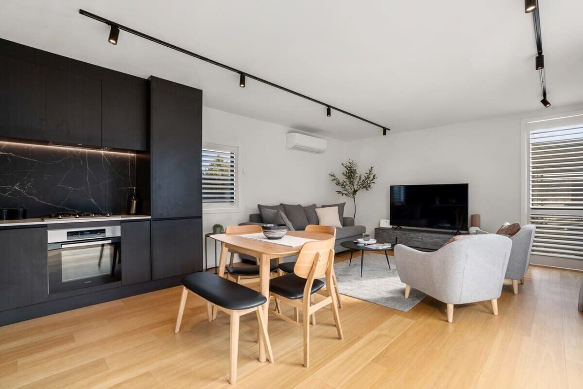 TV, offices