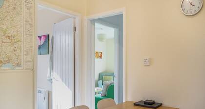 Comfortable log cabin offering self-catering in the heart of Cornwall.