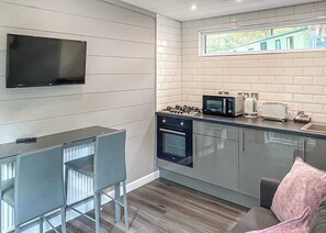 Fridge, oven, stovetop, toaster