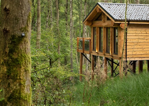 Spacious lodge with modern styling features.