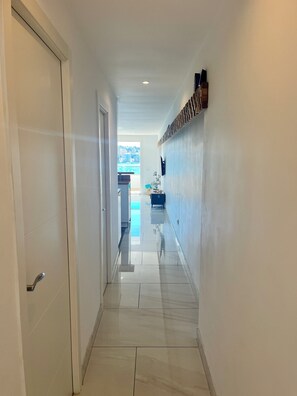 Unclassified image, 5 of 27, button