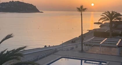 Mega Apartment in 1. Meereslinie mit Hammer Blick - im Hotelkomplex