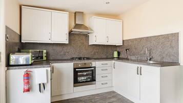 Fridge, oven, stovetop, toaster