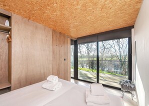 2 bedrooms, free WiFi