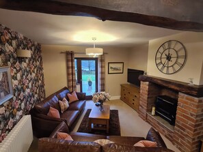 Living area - Dairy Cottage (Carnforth)