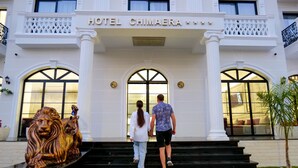 Front of property - Chimaera Hotel (Himarë)