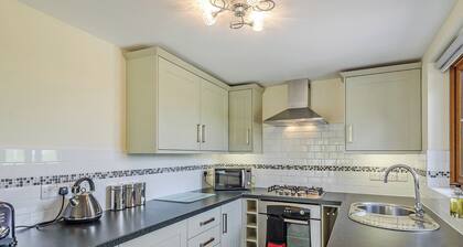 Outstanding open plan two storey lodge.