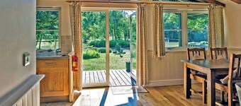 2 bedroom accommodation in Flaxton, York