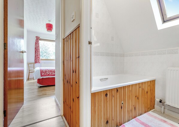 2 bedrooms, free WiFi