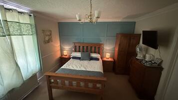 Family Room | Individually decorated, blackout curtains, iron/ironing board, free WiFi