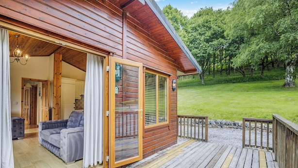 Terrace/patio - Luxury and contemporary styled lodge. (Glossop)