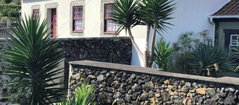 Modernly Equipped Country House, 5 minutes from Natural Swimming Pools