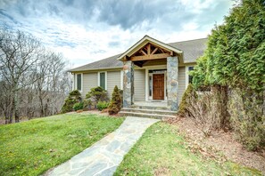 Exterior - VCI - Elderberry Overlook (Banner Elk)