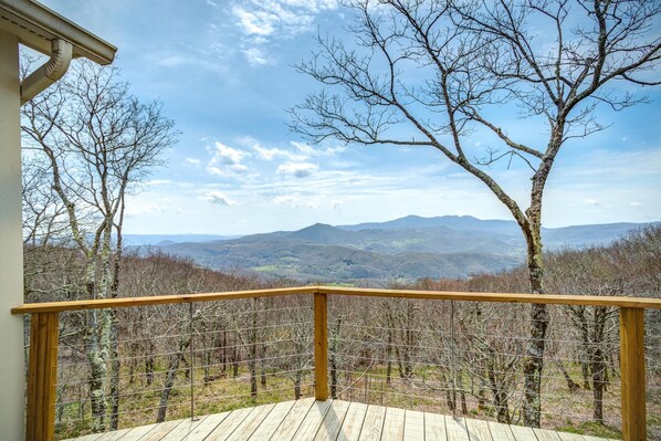 Balcony - VCI - Elderberry Overlook (Banner Elk)