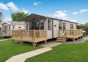 Exterior - Cedar 3 Pet Friendly (Reynalton, Nr Narberth)