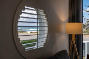 Interior - La Ronde One - Oceanstays - Unit 1 (Yamba)
