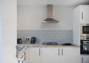 Fridge, oven, stovetop, toaster
