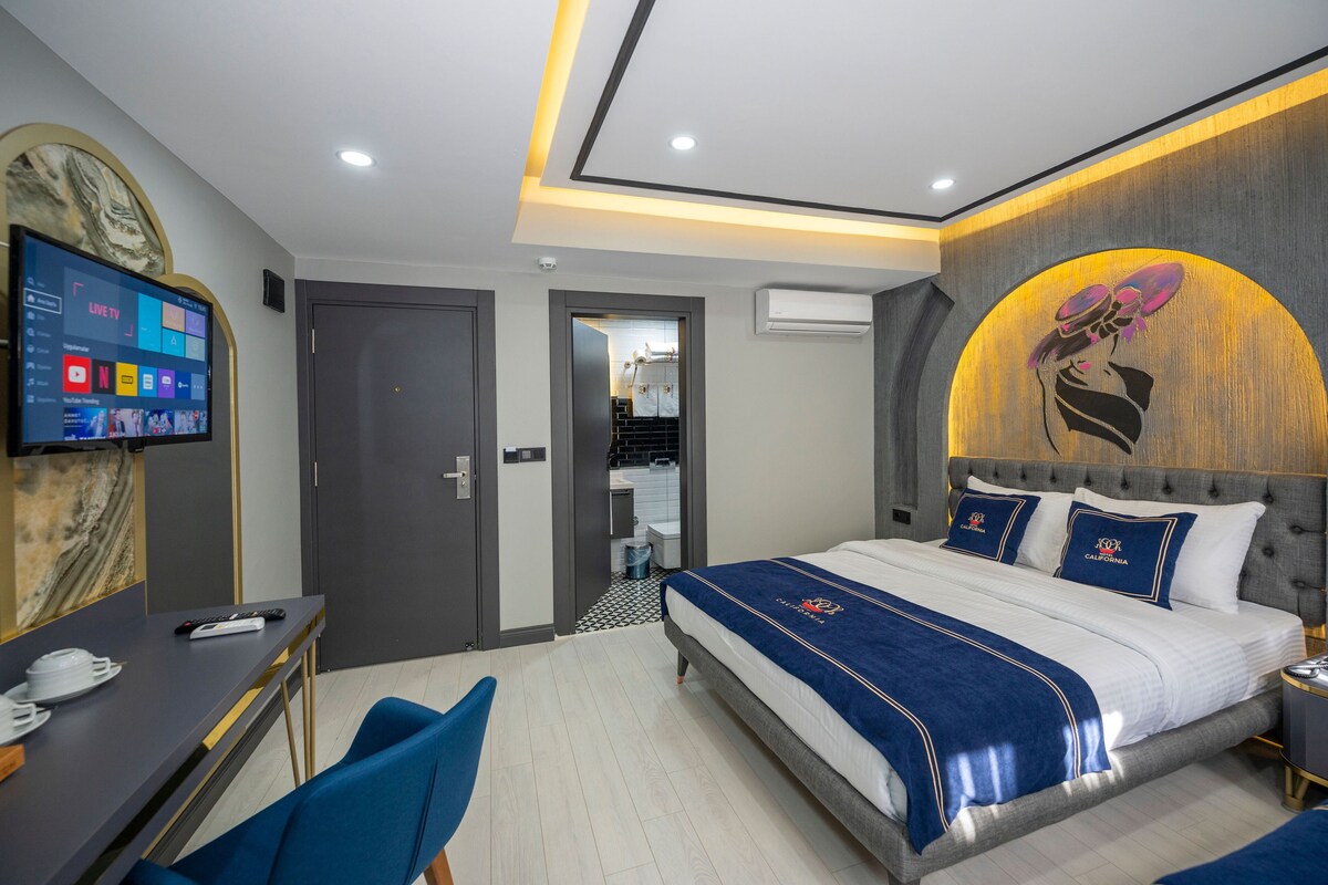 Hypo-allergenic bedding available, minibar, in-room safe, desk