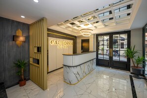 Reception - California Hotel (Istanbul)