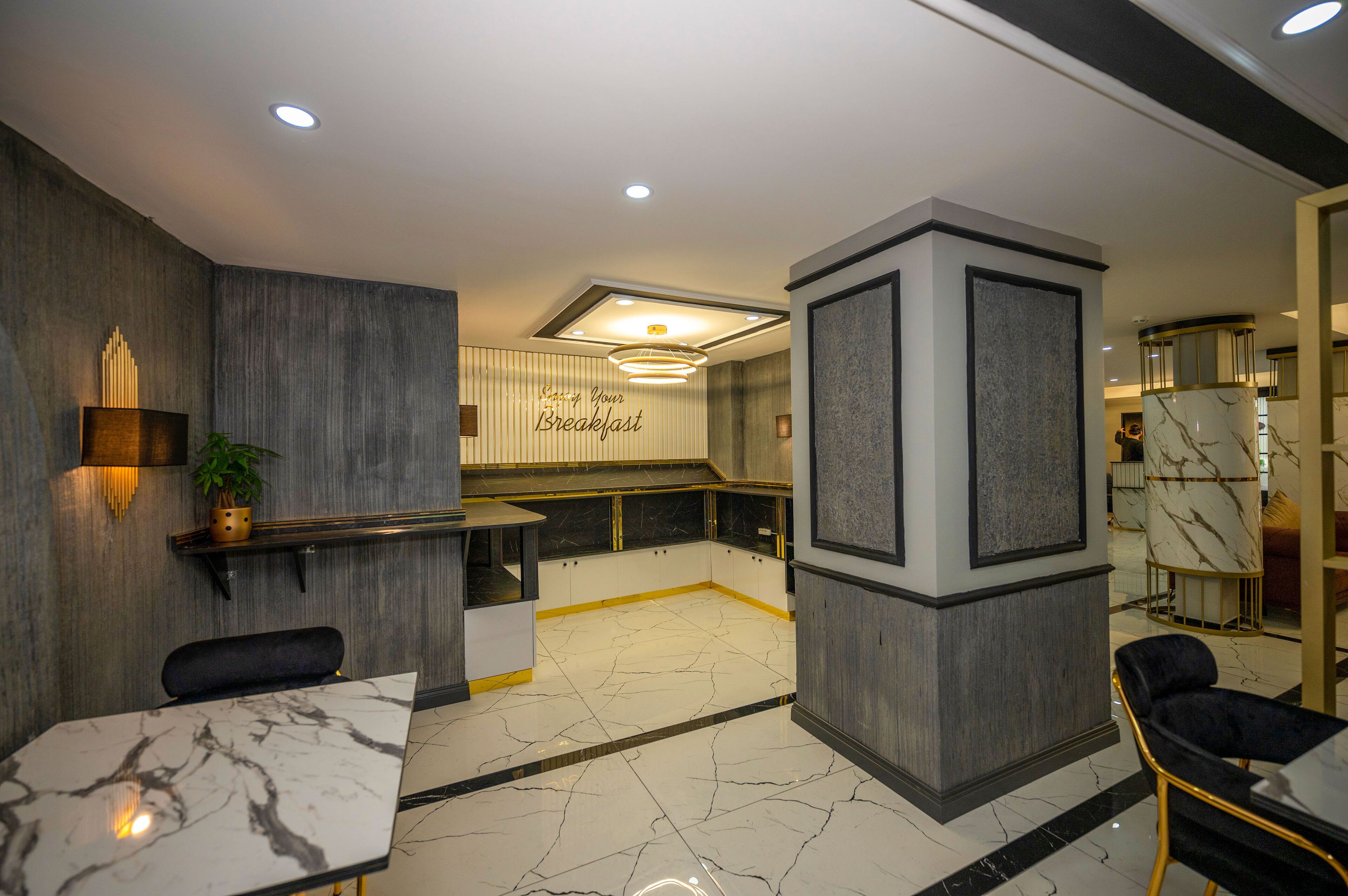 Photo - Hotel California