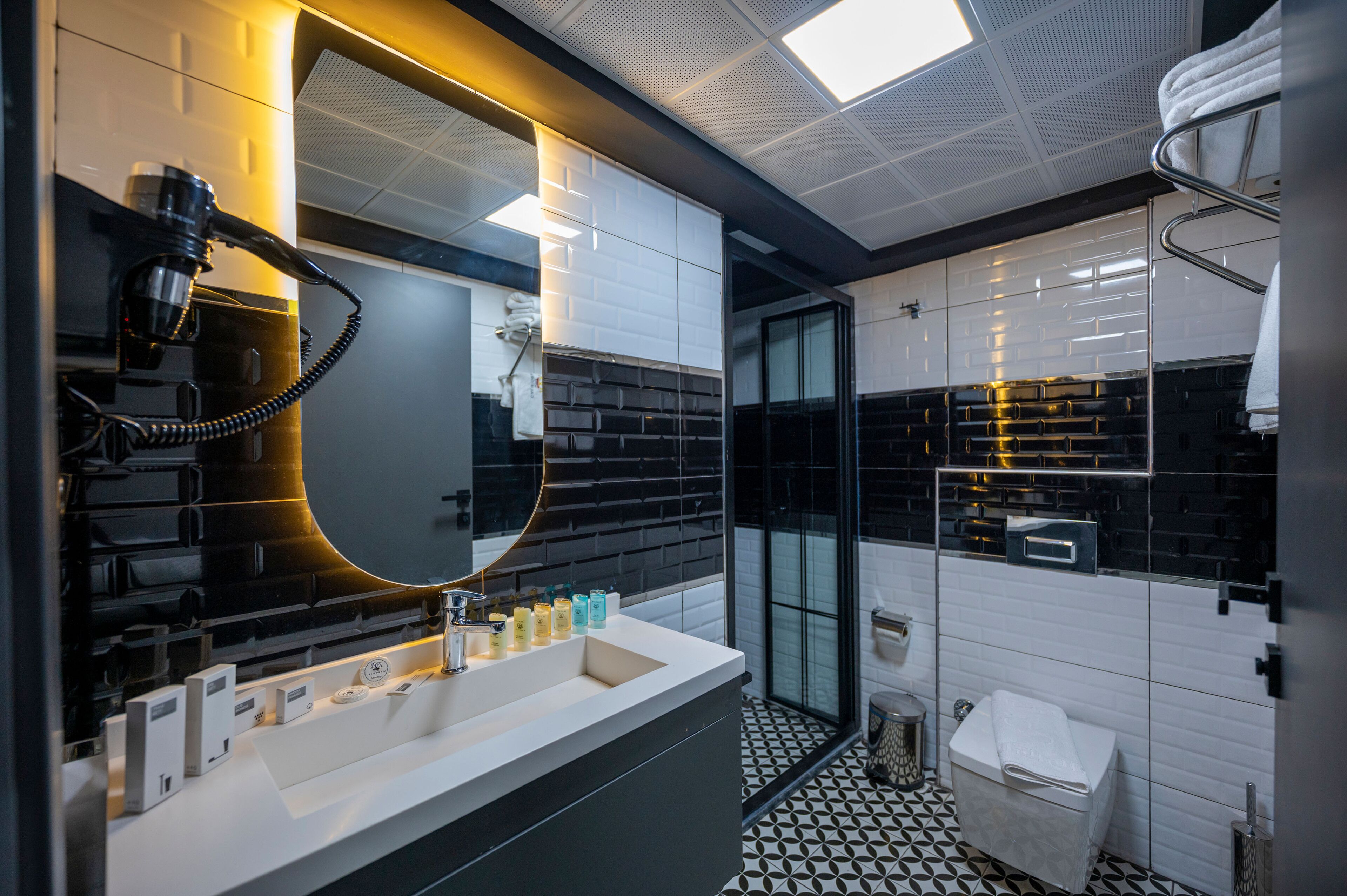 Photo - Hotel California