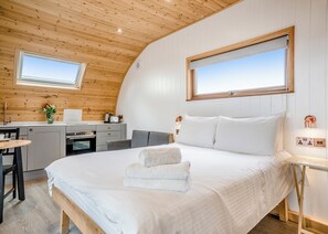 Room - 0 bedroom accommodation in Great Busby (Great Busby)
