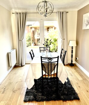 تناول الطعام