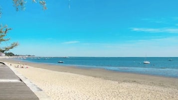 Beach nearby, sun-loungers
