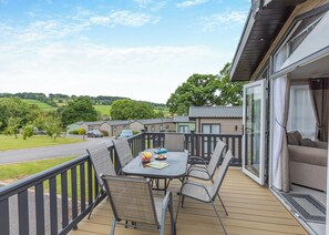 Outdoor dining - Holiday Home with one double and two twin bedrooms. (Axminster)