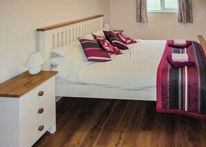 2 bedrooms, free WiFi - 2 bedroom accommodation in Palgrave, Diss (Palgrave, Diss)