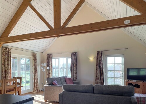 2 bedroom accommodation in Palgrave, Diss