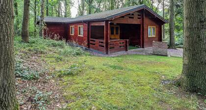 3 bedroom accommodation in Ellesmere