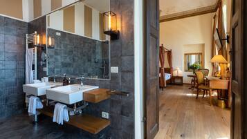 Junior Suite Balcony | 1 bedroom, hypo-allergenic bedding, free minibar, in-room safe