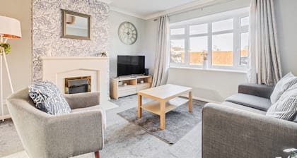 Salcombe House by Our Home Short Stays