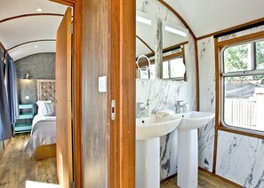 3 bedrooms