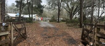 Full hook up RV Trailer site on private 1 acre Conveniently located